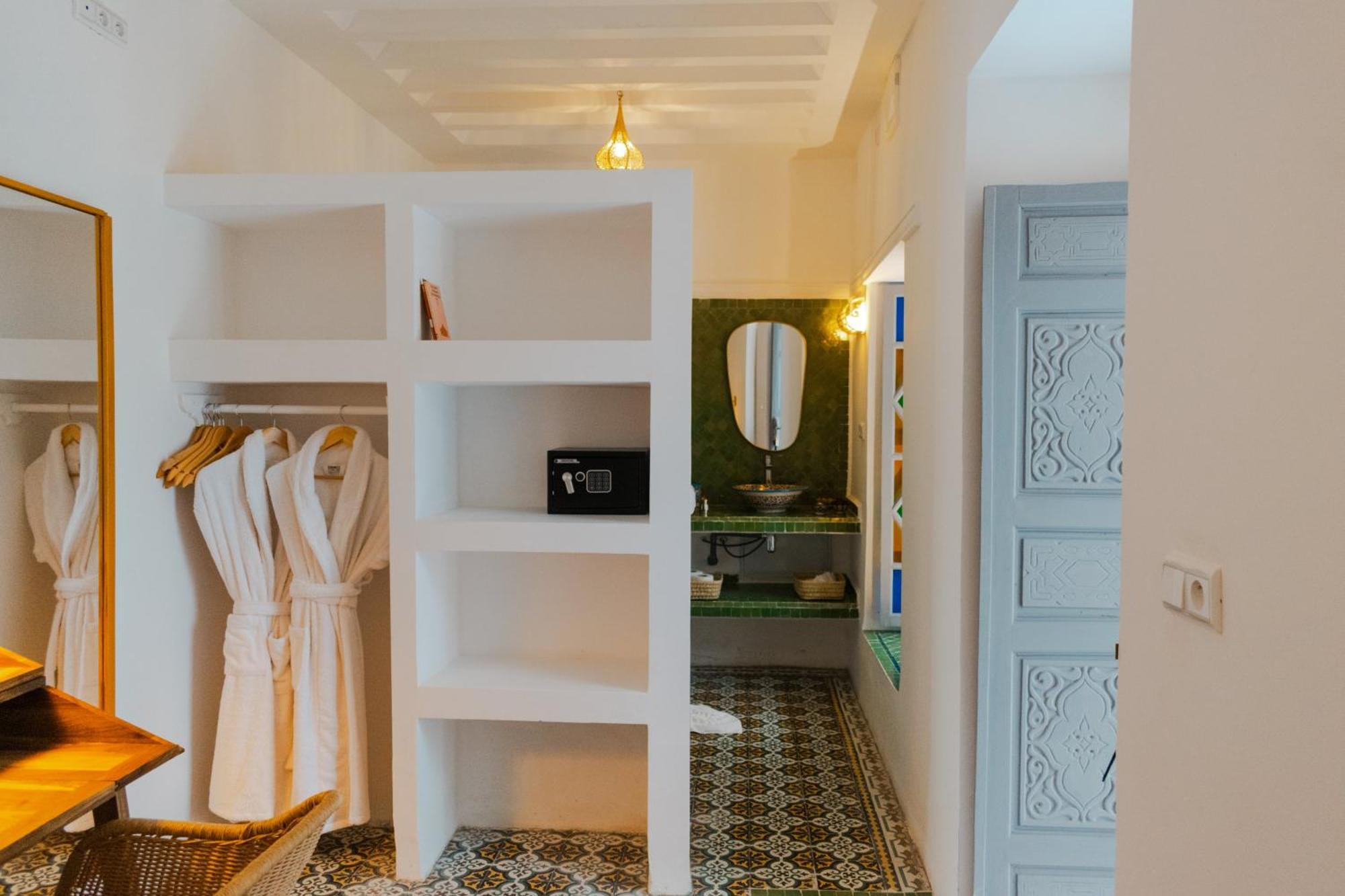 Boutique Hotel La Maison Darts Et Medicine Марракеш Номер фото