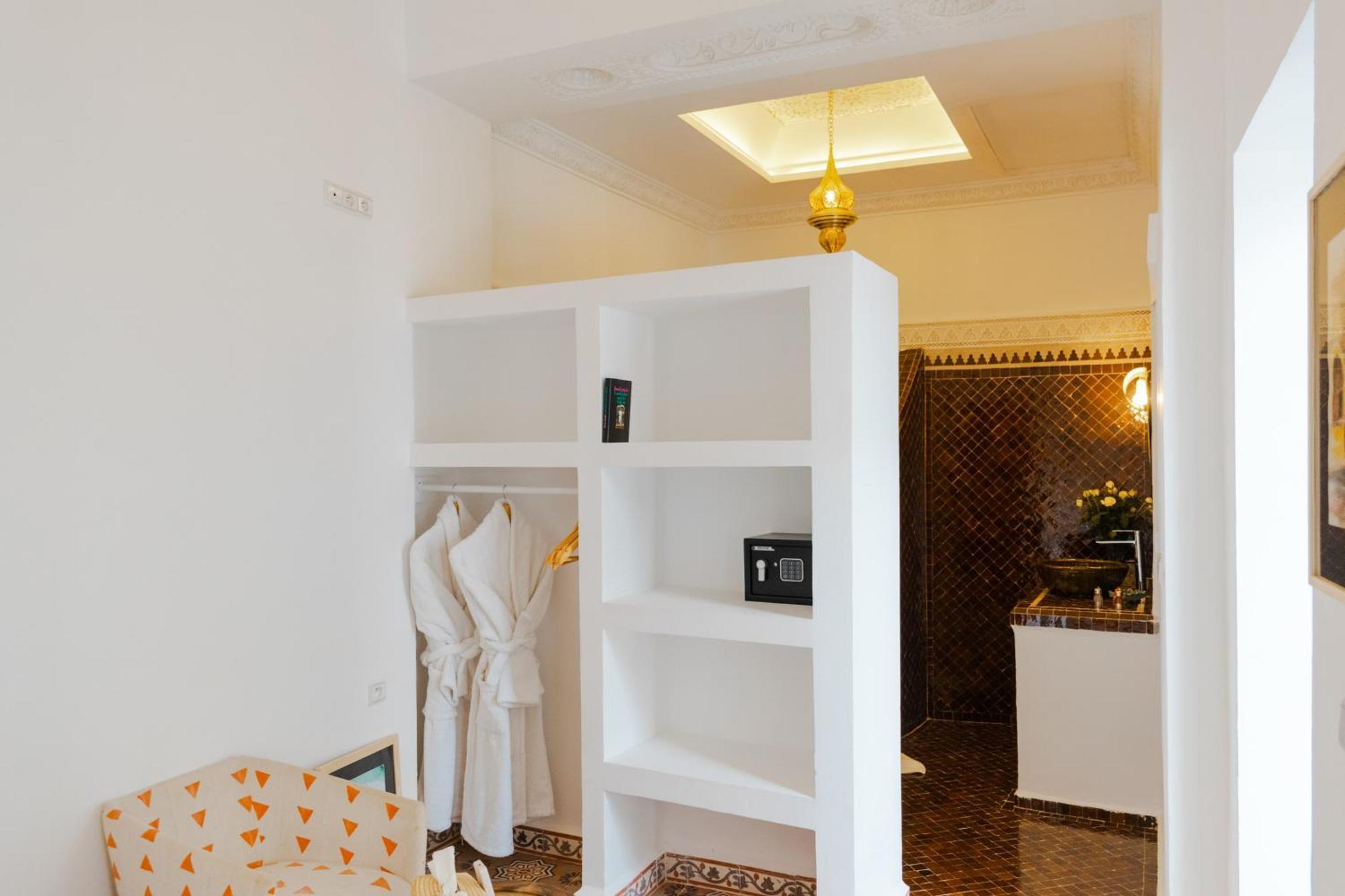 Boutique Hotel La Maison Darts Et Medicine Марракеш Экстерьер фото